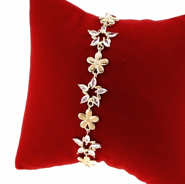 gold bracelet for a gold-plated leg