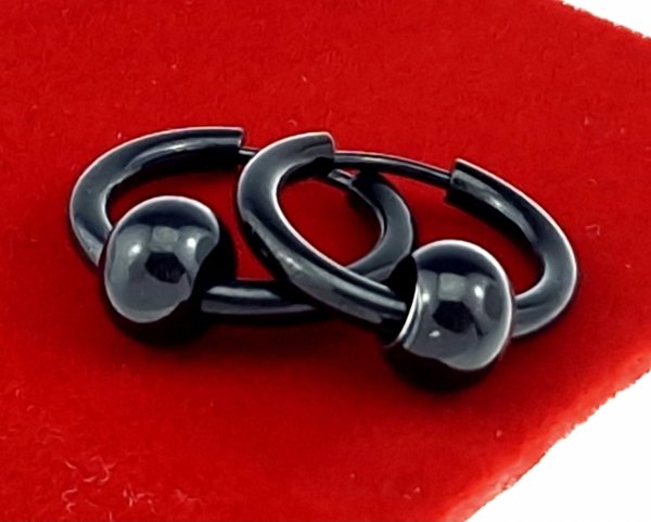 gold earrings made of stainless steel