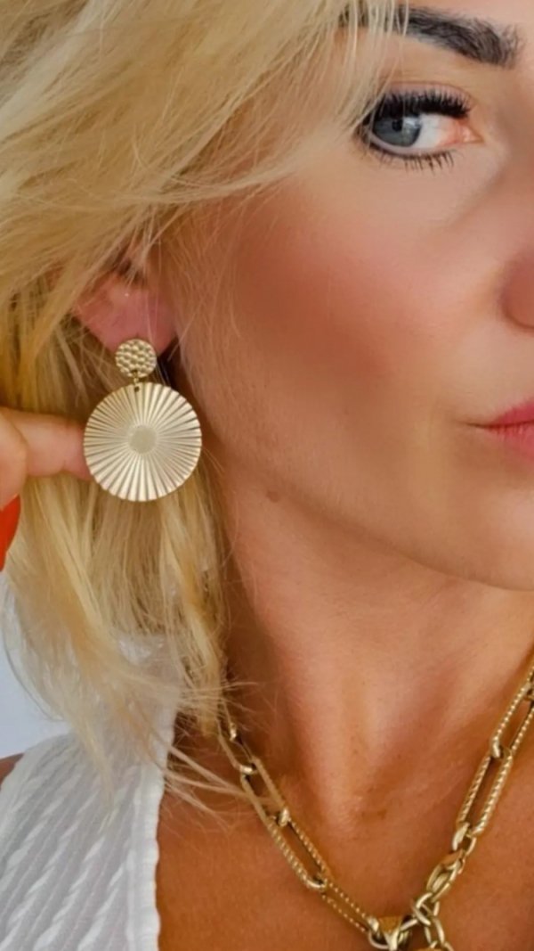 gold earrings made of stainless steel