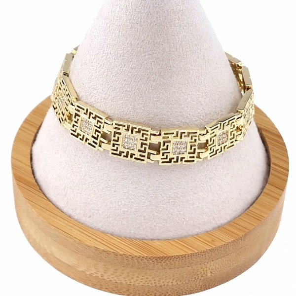 gold bracelet for a gold-plated leg