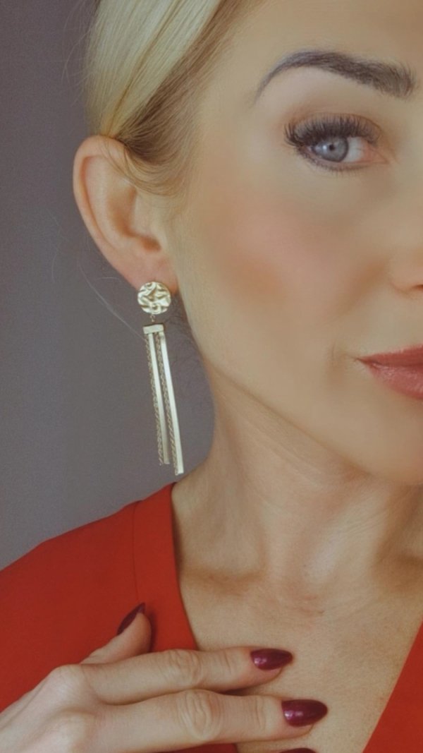 gold earrings made of stainless steel