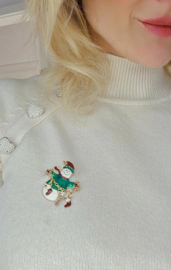 elegant gold brooch