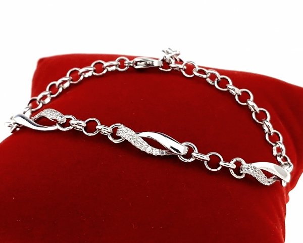 gold bracelet for a gold-plated leg