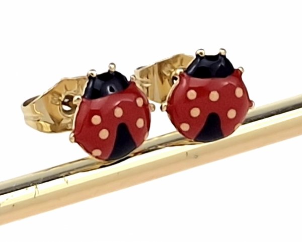 gold earrings made of stainless steel
