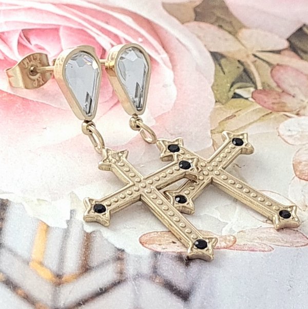 gold earrings made of stainless steel