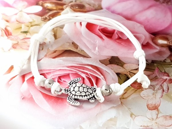 GOLD BRACELET STAINLESS STEEL STRING