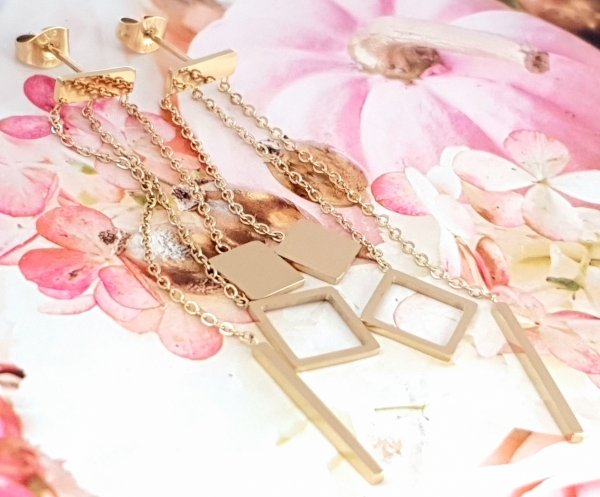 gold earrings made of stainless steel