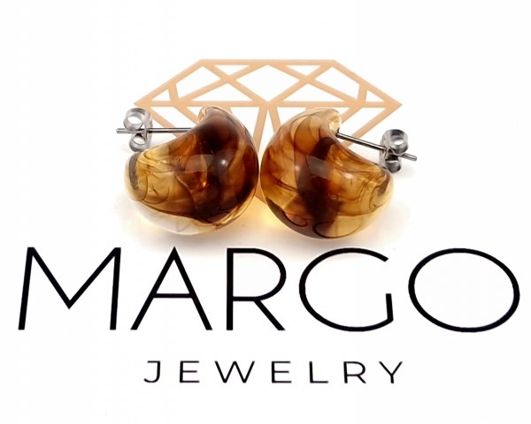 gold earrings made of stainless steel