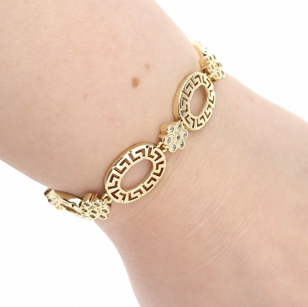 gold bracelet for a gold-plated leg