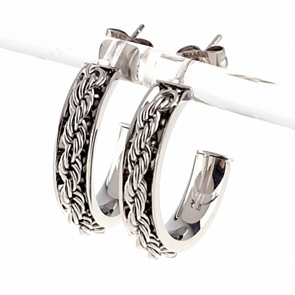 gold earrings made of stainless steel