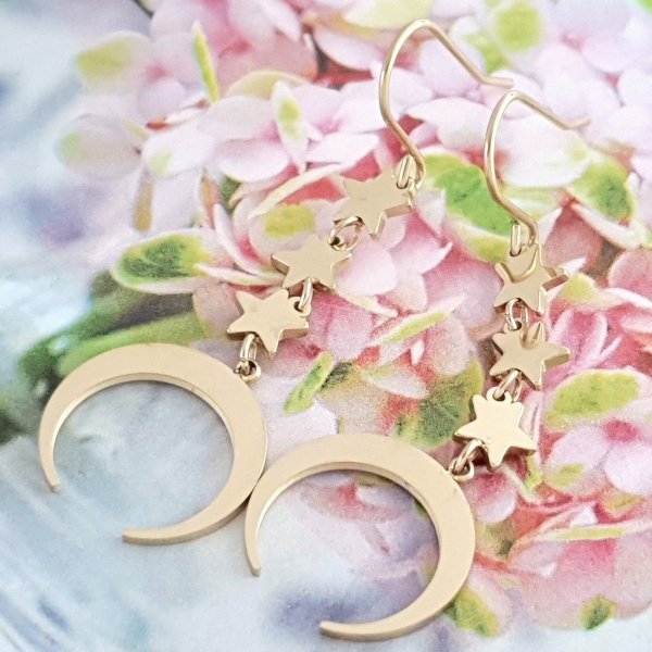 gold earrings made of stainless steel