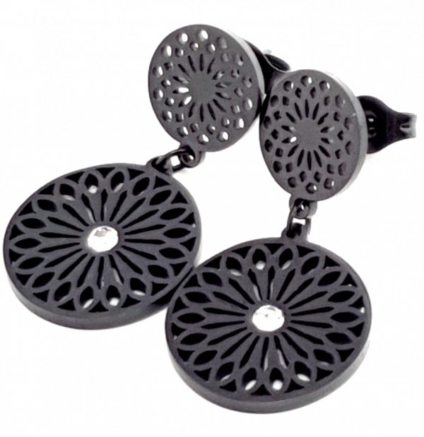 gold earrings made of stainless steel