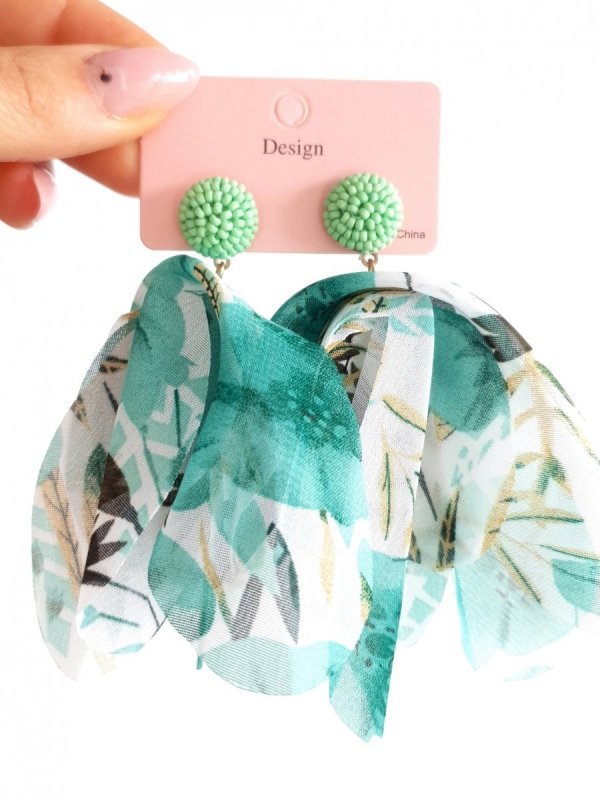 Golden earrings silk flowers