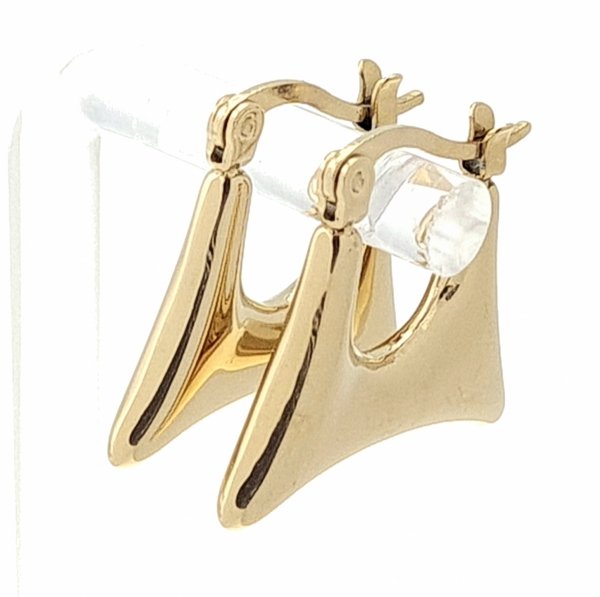 gold earrings made of stainless steel