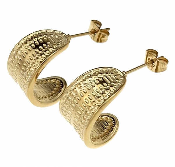 gold earrings made of stainless steel