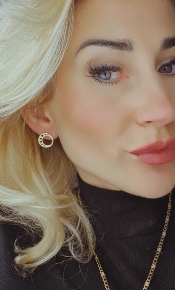 gold earrings made of stainless steel