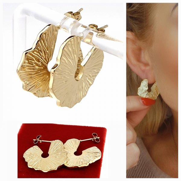 gold earrings made of stainless steel