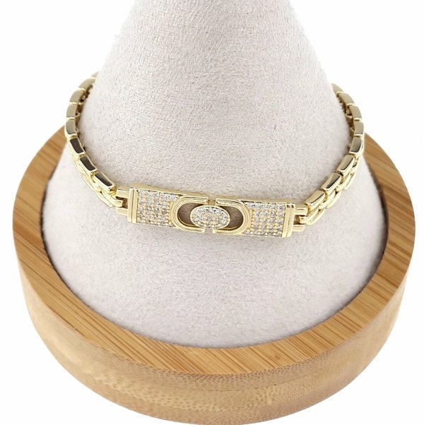 gold bracelet for a gold-plated leg