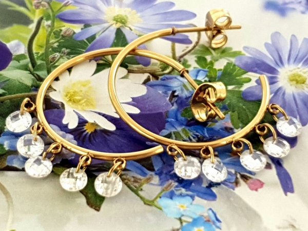 gold earrings made of stainless steel