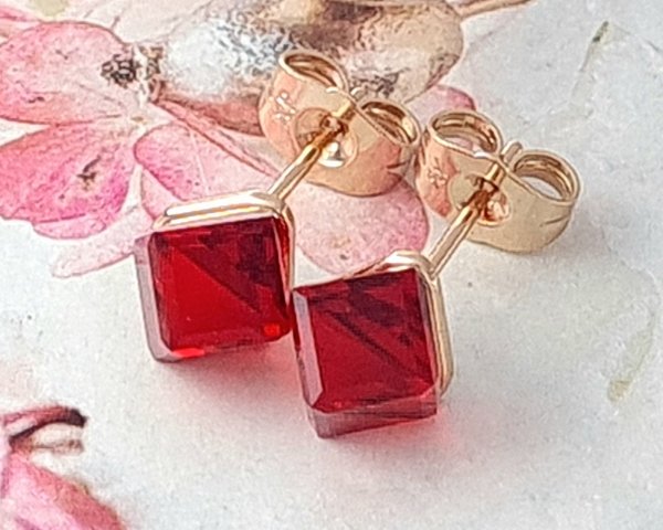 4957 Kolczyki złote Austrian Crystal cyrkonia pozłacane 18k Xuping wtyczki 