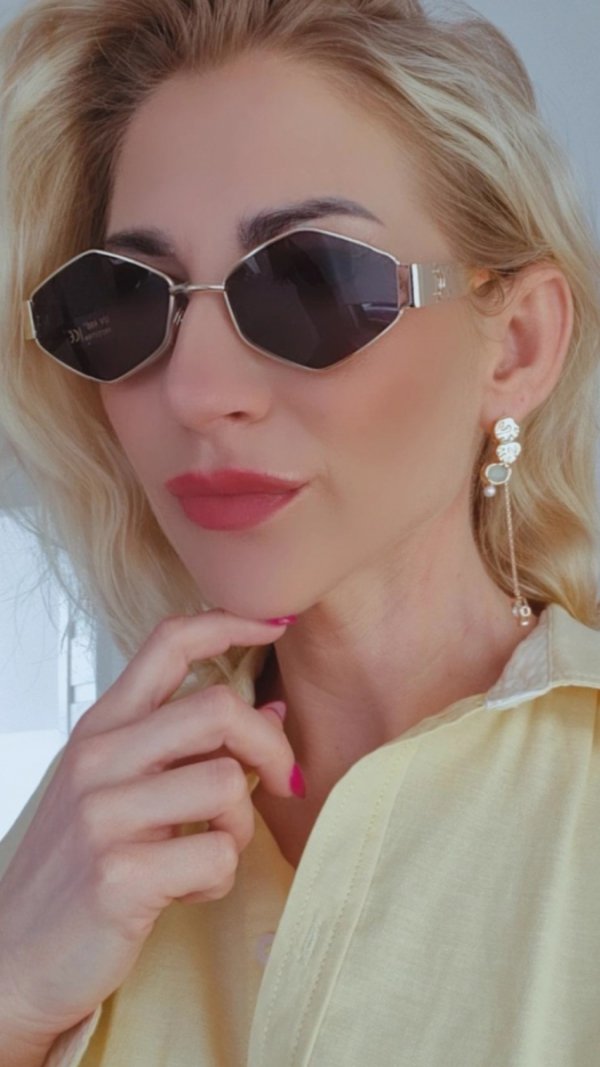 ok44 Damskie okulary przeciwsłoneczne muchy ozdobne UV400
