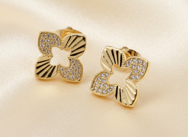 op15 Komplet kolczyki, naszyjnik 45+5cm, bransoletka, pierścionek pozłacany 18k