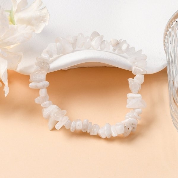 2203 Bransoletka naturalny kamień księżycowy na gumce jubilerskiej