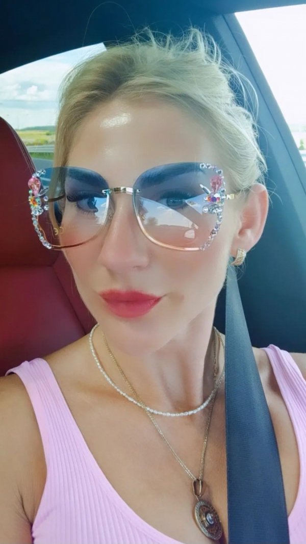1088 Damskie okulary przeciwsłoneczne muchy ozdobne UV400