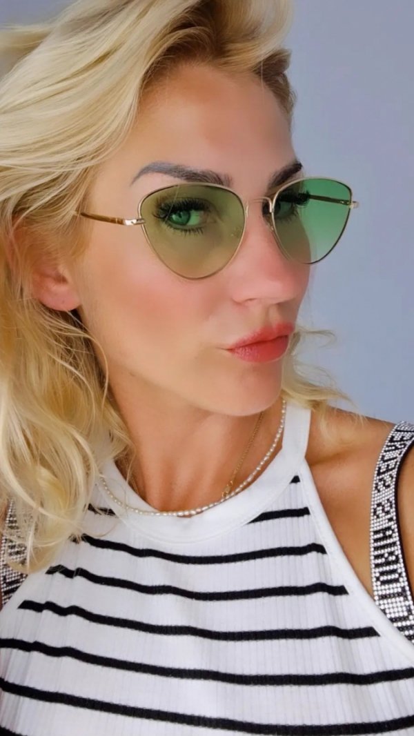 2738 Damskie okulary przeciwsłoneczne muchy ozdobne UV400