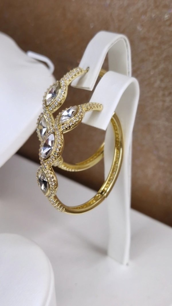 2725 Kolczyki złote pozłacane Austrian Crystal wiszące 14K cyrkonie Xuping 