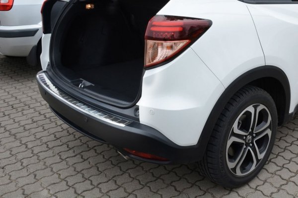 Nakładka (listwa) ochronna na zderzak HONDA  HR-V II  2015-,  FL2018-  srebrna