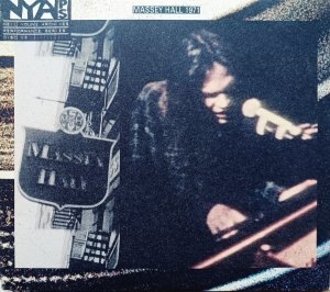 Neil Young • Live at Massey Hall 1971 • CD+DVD