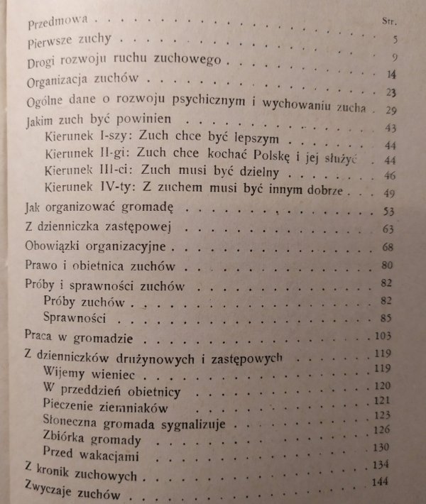 red. Jadwiga Zwolakowska • W gromadzie zuchów [Biblioteka Harcerska tom 8]