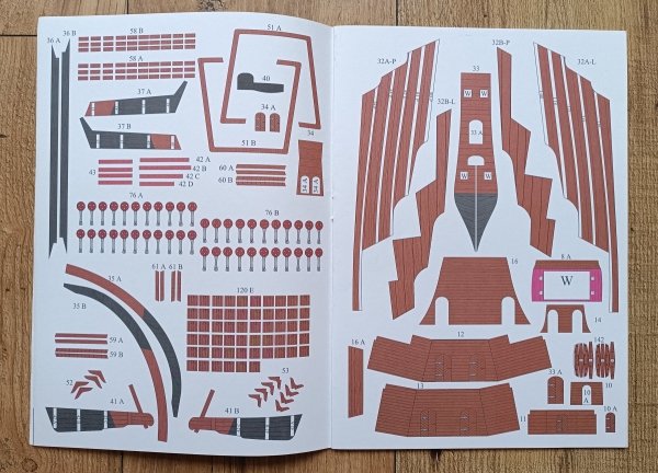 Mały Modelarz 1-2/2000 / Galeona Zygmunta Augusta Smok