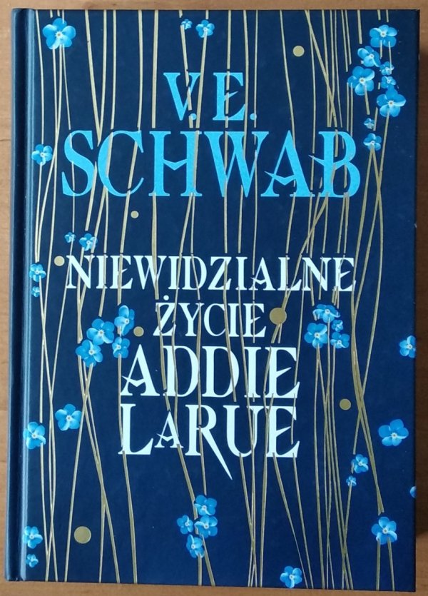  V.E. Schwab • Niewidzialne życie Addie LaRue