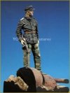 Young Miniatures YM9001-B SS Panzer Officer with T-34 Mantlet Base 90mm