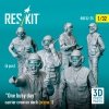 RESKIT RSF32-0071 F-105 (F, G) Thunderchief male pilots on access ladder (2 pcs) (3D Printed) 1/32