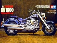Tamiya 14080 Yamaha XV1600 Roadstar (1:12)