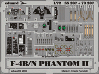 Eduard SS207 F-4B/ N 1/72 HASEGAWA
