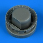 Quickboost QB72694 F4U-1 opened engine flaps Tamiya 1/72