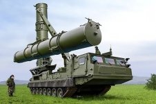 Trumpeter 09520 S-300V 9A84 Launcher/loader vehicle (LLV) 9M82 GIANT 1/35