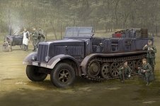 Trumpeter 09538 Sd.Kfz.8 (DB9)Half-Track Artillery Tractor 1/35