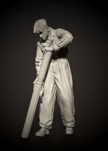 Panzer Art FI35-102 Waffen-SS tanker preparing ammo No.2 1/35