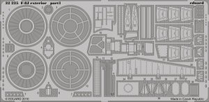 Eduard 32225 F-8J exterior TRUMPETER 1/32