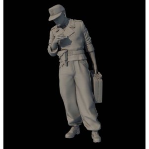 Panzer Art FI35-090 Waffen-SS tanker carring fuel canister 1/35