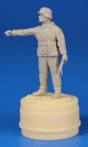CMK F48296 German WW II Soldier - the Ardennes 1944 1/48