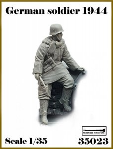 Ardennes Miniature 35023 GERMAN SOLDIER 1944 1/35