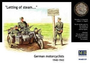 Master Box 3539 German motorcyclists 1940-1943 (1:35)