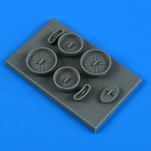 Quickboost QB48974 C-2 Greyhound FOD covers Kinetic 1/48