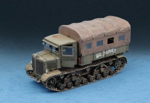 Trumpeter 07110 Soviet Voroshilovets Tractor 1/72